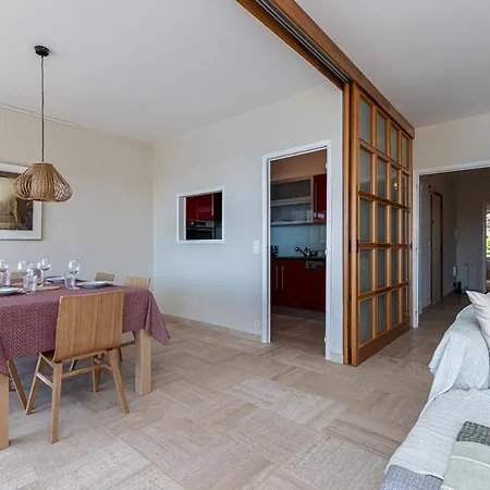 Amazing Sea View 2bdr Swimming Pool Parking Apartment *