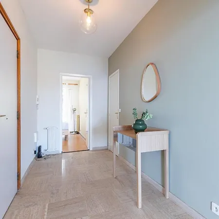 Amazing Sea View 2bdr Swimming Pool Parking