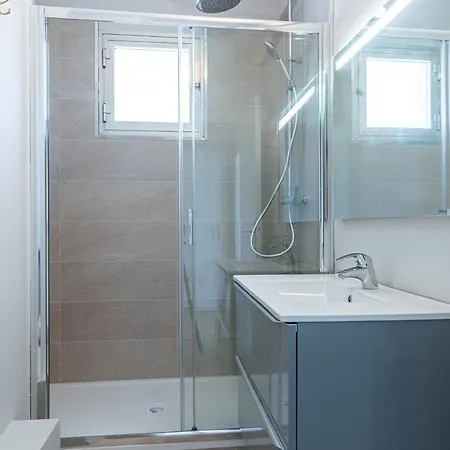 Daire Amazing Sea View 2bdr Swimming Pool Parking Villefranche-sur-Mer